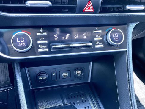 Used 2021 Hyundai Sonata Limited FWD image 33