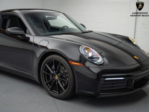 Used 2021 Porsche 911 Carrera image 2