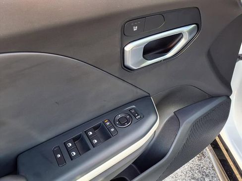 Used 2025 Kia K4 GT-Line w/ GT-Line Sunroof Package image 55