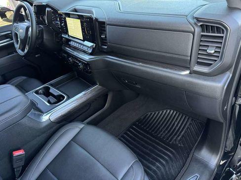 Used 2024 Chevrolet Silverado 2500 LTZ w/ LTZ Premium Package AWD/4WD image 22