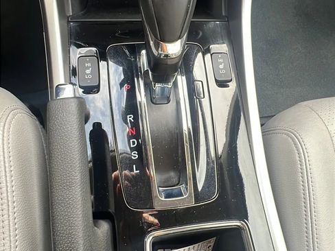 Used 2017 Honda Accord EX-L image 19