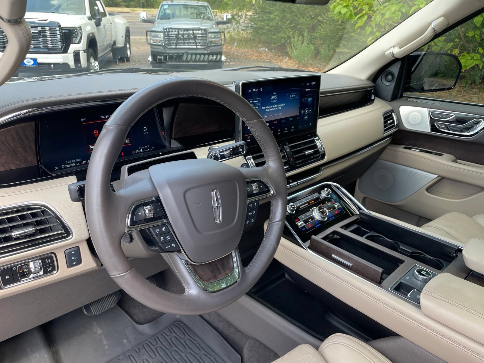 Used 2024 Lincoln Navigator Reserve AWD/4WD image 27