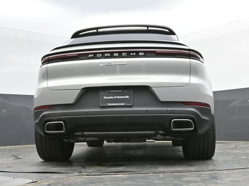 New 2025 Porsche Cayenne Coupe image 41