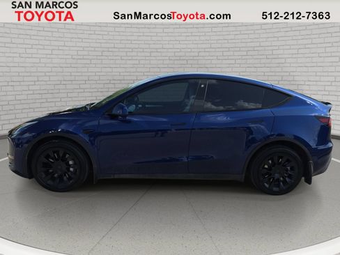 Used 2023 Tesla Model Y Long Range AWD/4WD image 9
