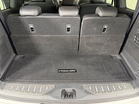 Used 2025 Nissan Armada PRO-4X w/ Pro-4X Premium Package image 23