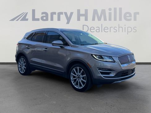 Used 2019 Lincoln MKC Reserve FWD image 7