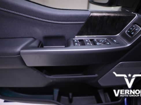 New 2026 Ford F250 Lariat w/ Black Appearance Package image 19