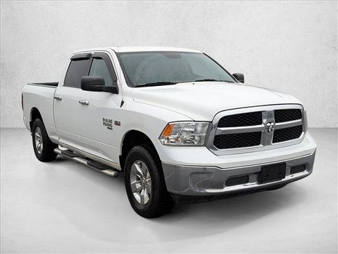 Used 2019 RAM 1500 Classic SLT image 3