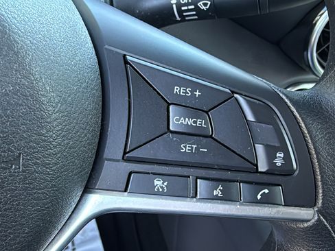 Certified 2023 Nissan Sentra SV FWD image 11