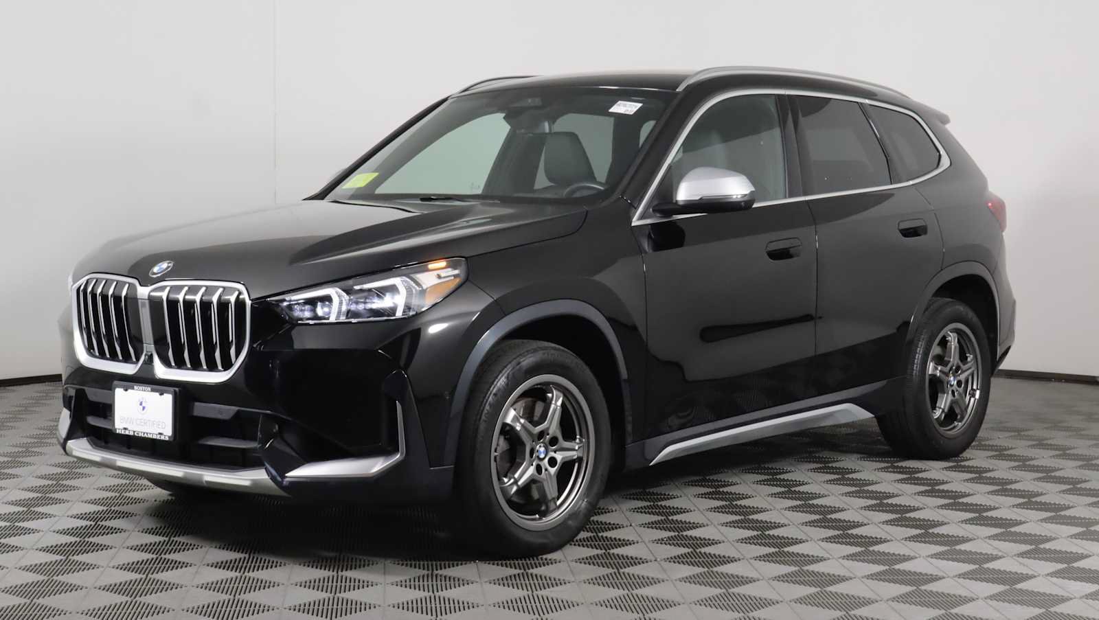 Used 2024 BMW X1 xDrive28i w/ Technology Package AWD/4WD image 3
