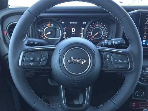 New 2026 Jeep Wrangler Unlimited Rubicon AWD/4WD image 26