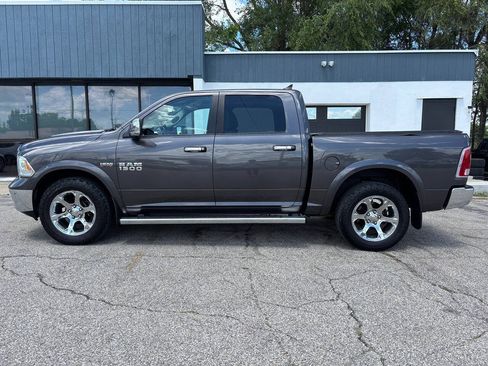 Used 2015 RAM 1500 Laramie w/ Convenience Group AWD/4WD image 12