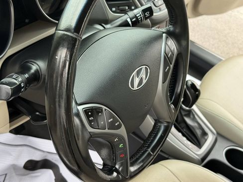 Used 2014 Hyundai Elantra Limited FWD image 9