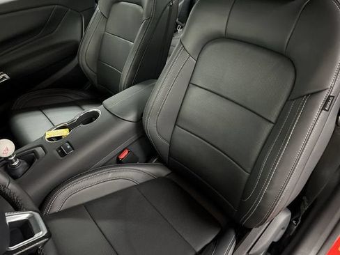 Used 2025 Ford Mustang GT Premium RWD image 19