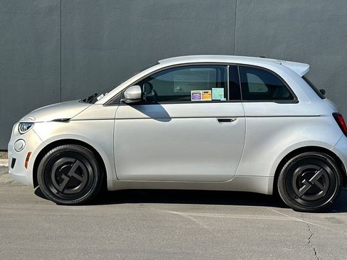New 2025 FIAT 500 e image 7