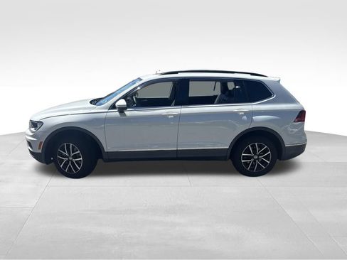 Used 2021 Volkswagen Tiguan S FWD image 4