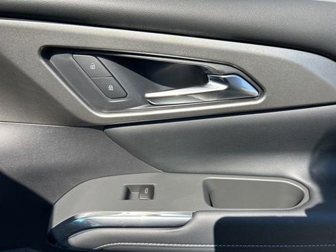 New 2026 Chevrolet Traverse LT w/ Midnight/Sport Edition image 40