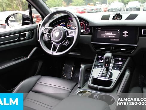Used 2022 Porsche Cayenne GTS w/ Premium Package Plus AWD/4WD image 24