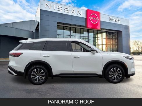 Certified 2025 INFINITI QX60 Pure image 6