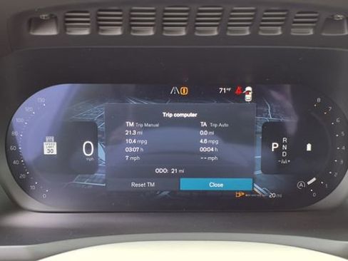 New 2026 Volvo XC90 B6 Ultra w/ Protection Package image 25