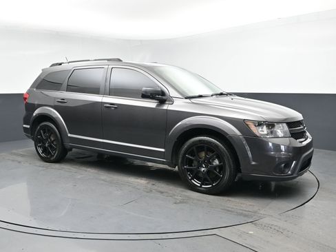 Used 2018 Dodge Journey GT w/ Nav & Sun Group image 2