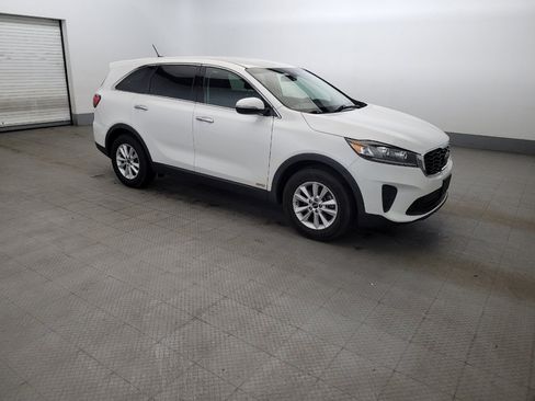 Used 2019 Kia Sorento AWD image 11