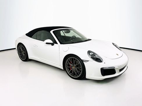 Used 2017 Porsche 911 Carrera S RWD image 4