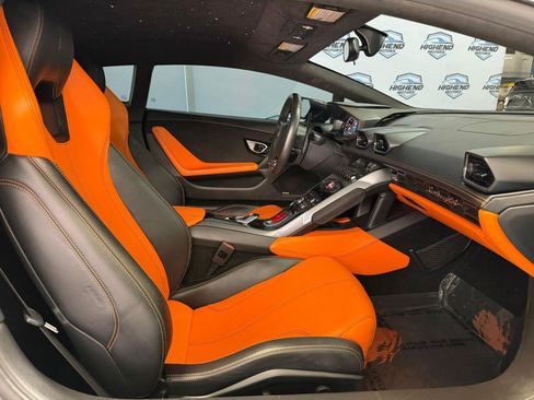 Used 2017 Lamborghini Huracan LP 580-2 RWD image 19