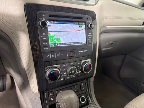 Used 2017 Chevrolet Traverse LT AWD/4WD image 15