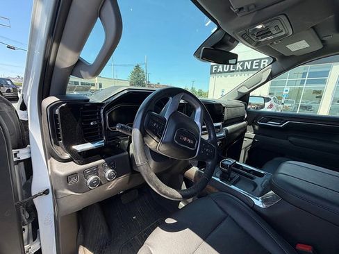 Used 2023 GMC Sierra 1500 SLT w/ SLT Premium Package AWD/4WD image 32