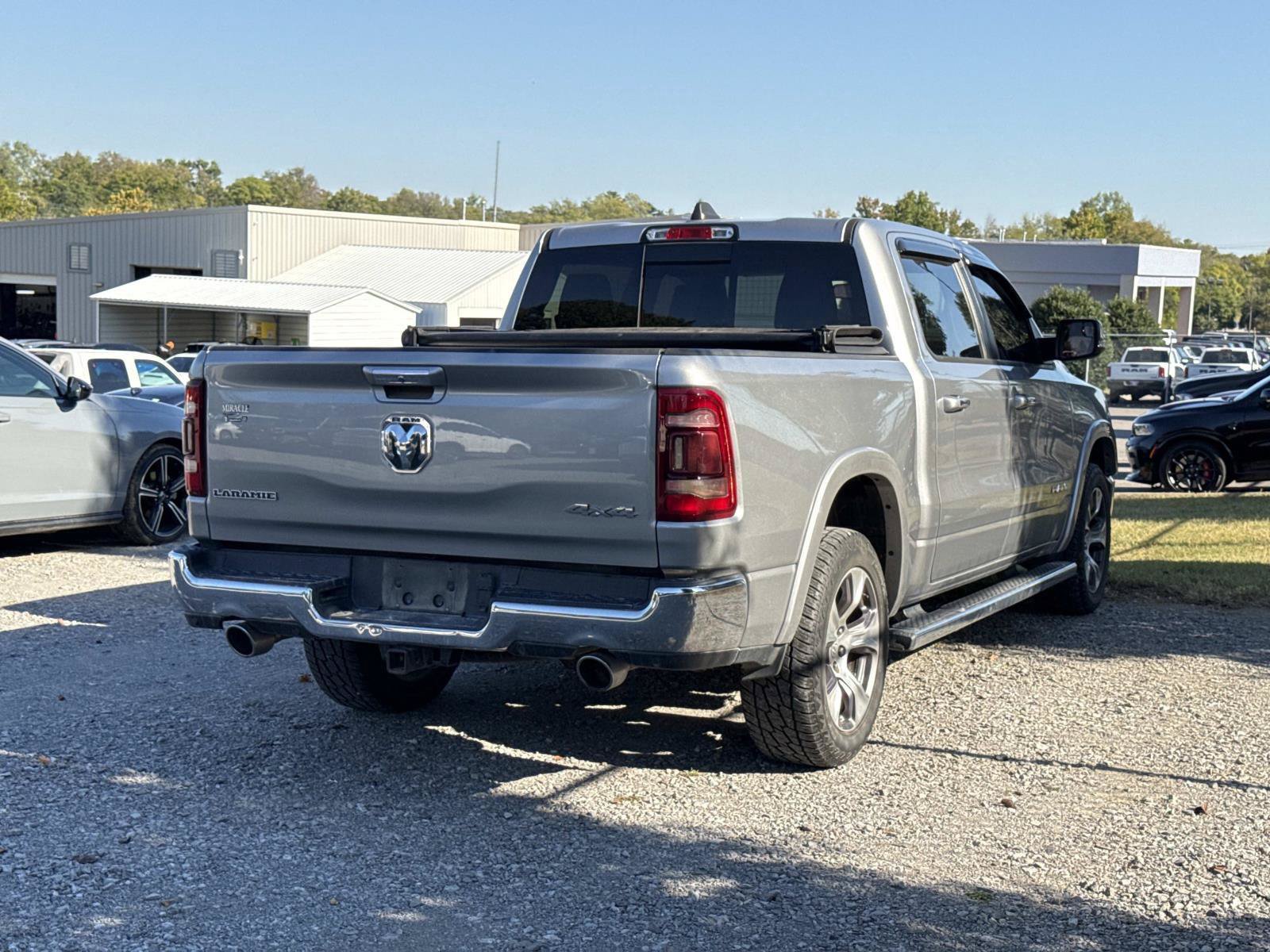 Used 2019 RAM 1500 Laramie AWD/4WD image 4
