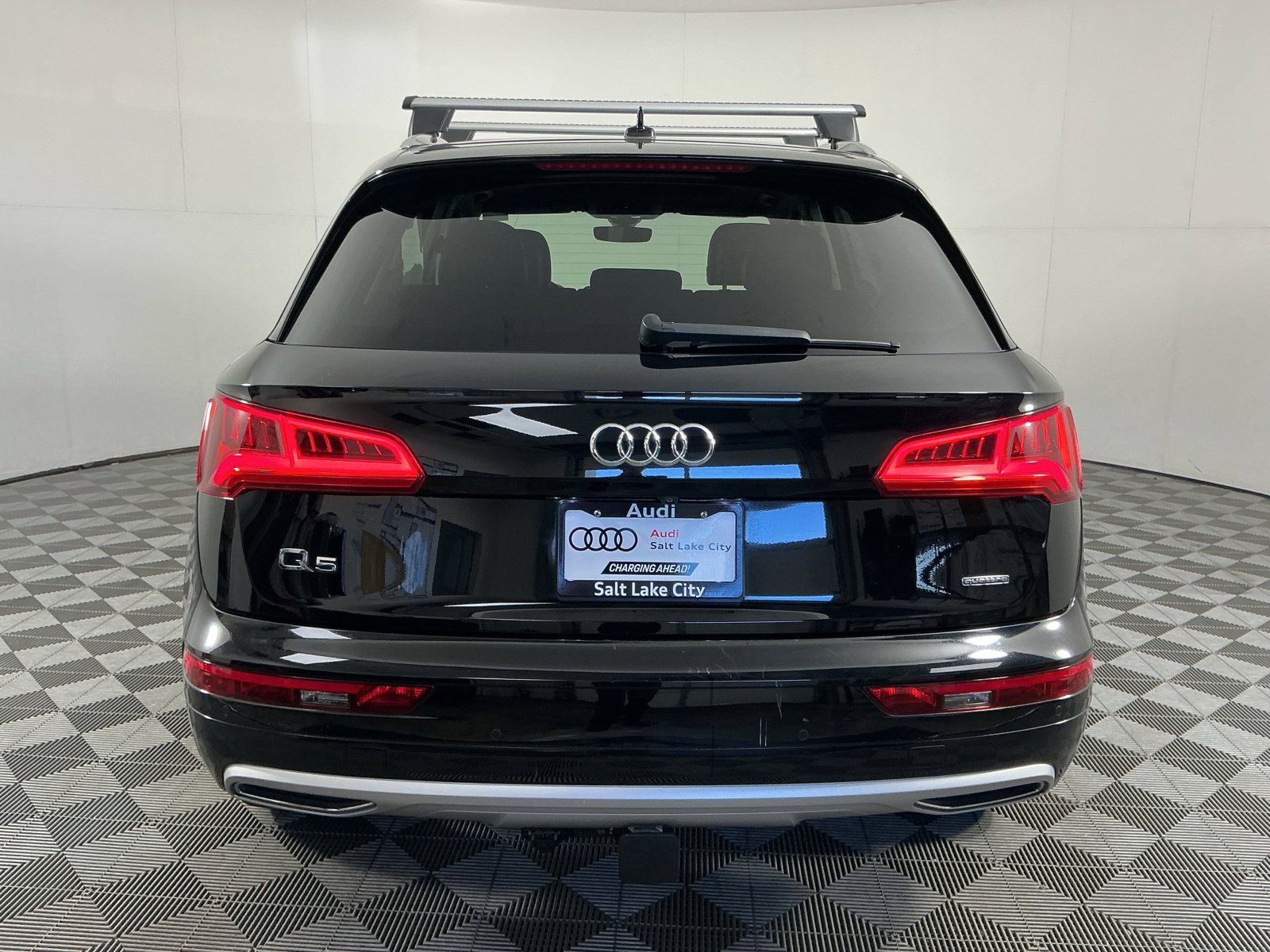 Used 2020 Audi Q5 2.0T Premium Plus w/ Premium Plus Package AWD/4WD image 7