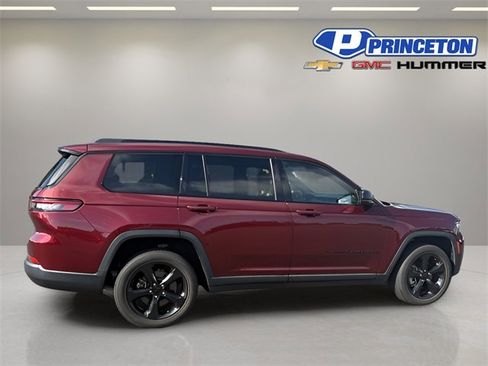 Used 2021 Jeep Grand Cherokee L Laredo image 8