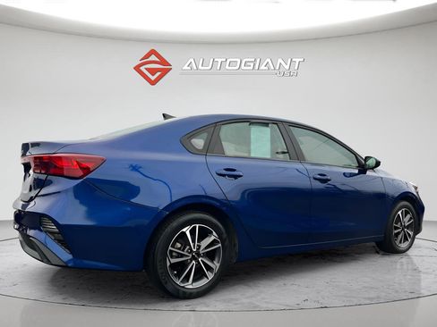 Used 2022 Kia Forte LXS image 8