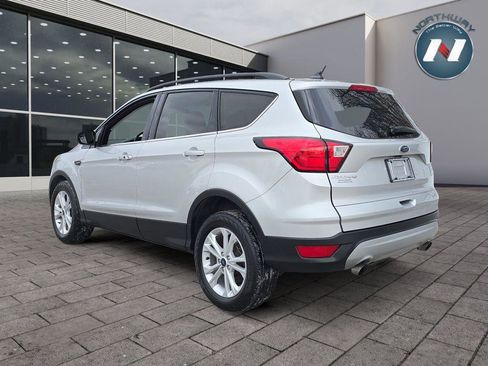 Used 2019 Ford Escape SEL image 14