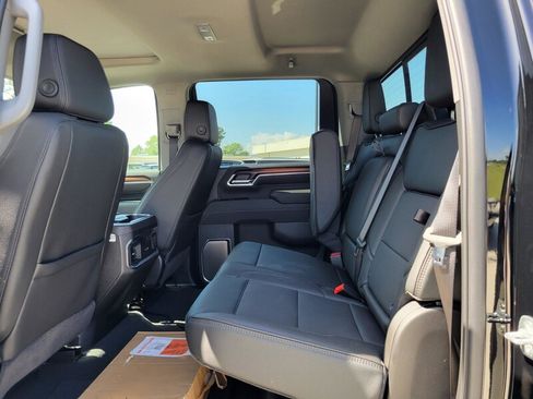 New 2025 GMC Sierra 3500 Denali w/ Denali Reserve Package image 29