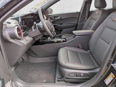 New 2026 Chevrolet Trax RS w/ Sunroof Package image 14