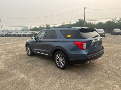 Used 2020 Ford Explorer XLT w/ Equipment Group 202A AWD/4WD image 13