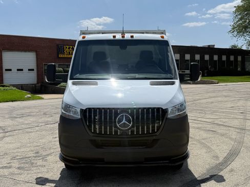 Used 2019 Mercedes-Benz Sprinter 170 w/ Chrome Grille Package image 7