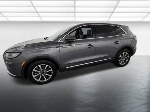 Used 2022 Lincoln Nautilus Reserve image 3