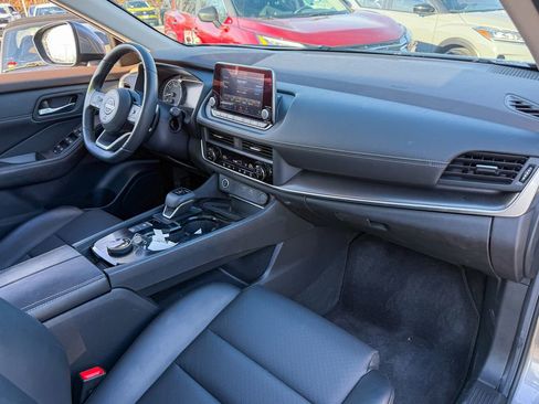 Certified 2023 Nissan Rogue SV w/ SV Premium B Package image 11