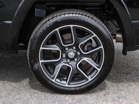 Used 2019 RAM 1500 Laramie RWD image 11