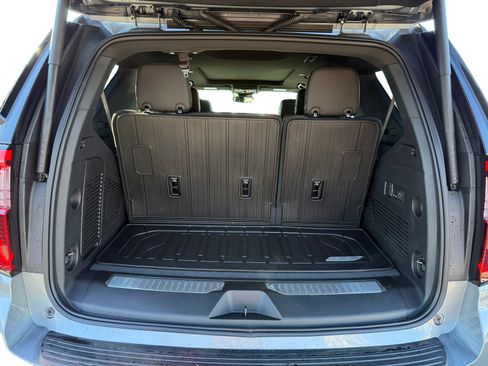 New 2026 GMC Yukon Denali w/ Sun & Power Step Package image 17