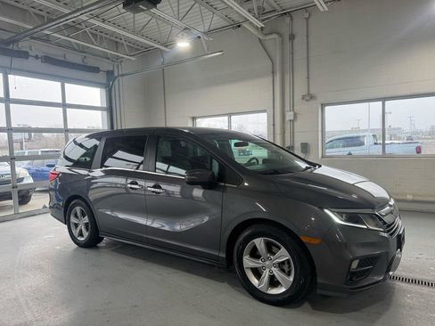Used 2018 Honda Odyssey EX image 1
