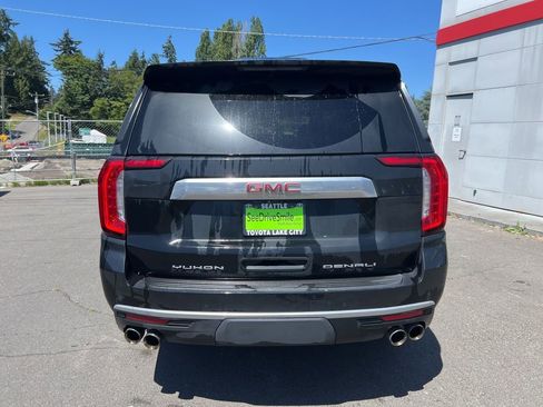 Used 2023 GMC Yukon XL Denali w/ Advanced Technology Package AWD/4WD image 5