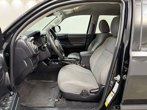 Used 2021 Toyota Tacoma SR image 13