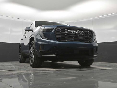 New 2026 GMC Acadia Denali Ultimate w/ LPO, Floor Liner Package AWD/4WD image 34