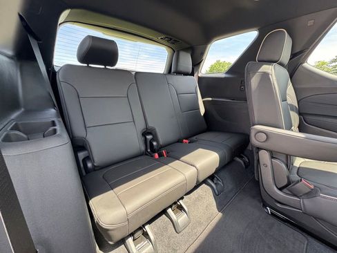 Used 2023 Chevrolet Traverse Premier w/ Redline Edition AWD/4WD image 35
