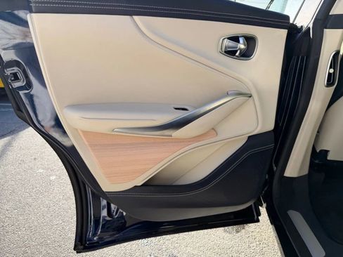 Used 2021 Aston Martin DBX Sport Utility 4D image 19