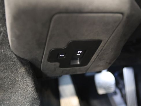 Used 2022 Maserati MC20 Coupe RWD image 19